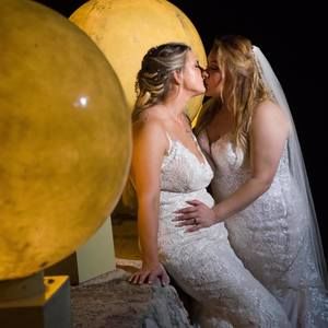 Meet your Posher, Nelda